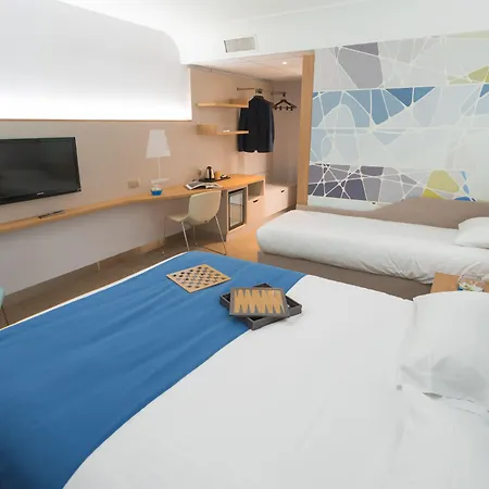 Hotel Plaza - Site Du Futuroscope