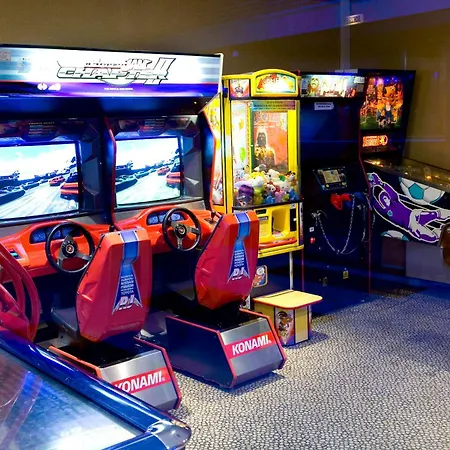 Plaza - Site Du Futuroscope Hotel