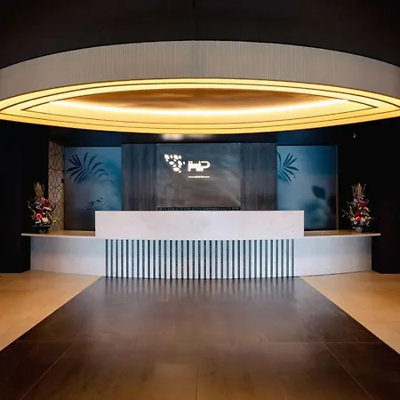 Plaza - Site Du Futuroscope 4*