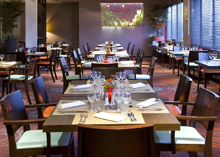 Hotel Plaza - Site Du Futuroscope 4*