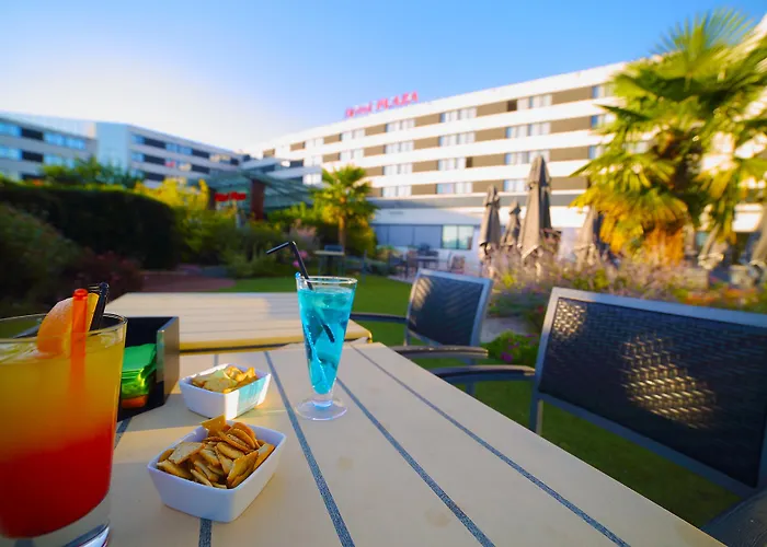 Plaza - Site Du Futuroscope 4*