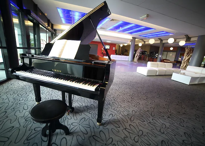 Plaza - Site Du Futuroscope