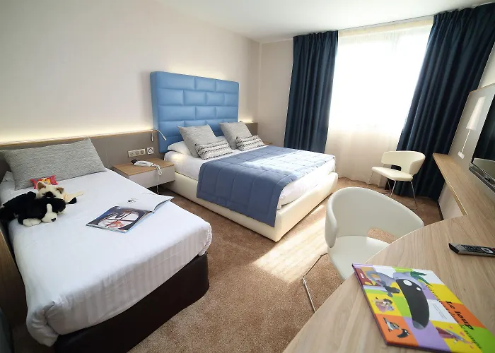 Plaza - Site Du Futuroscope Hotel Chasseneuil-du-Poitou