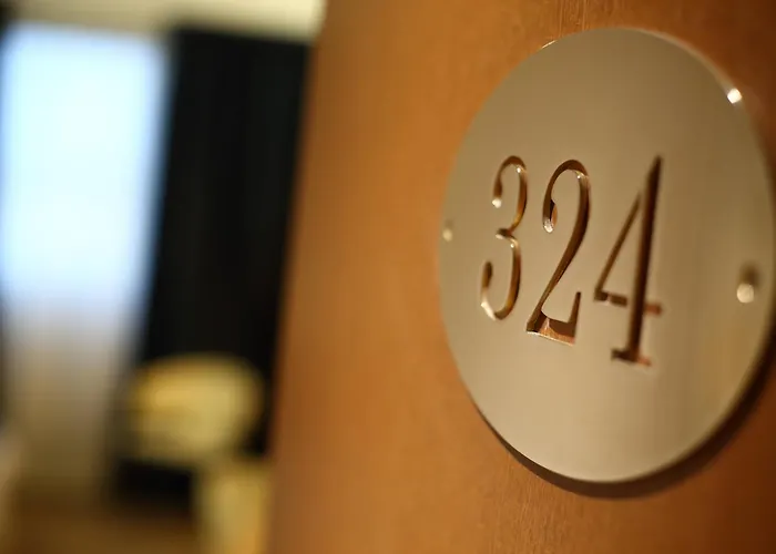 Hotel Plaza - Site Du Futuroscope