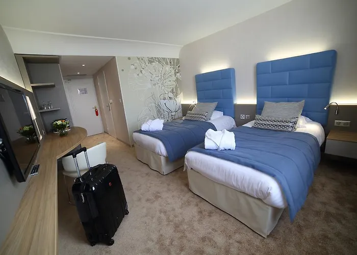 Hotel Plaza - Site Du Futuroscope 4*