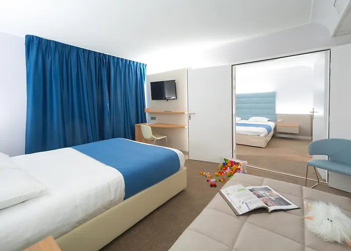 Plaza - Site Du Futuroscope