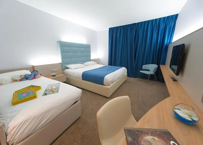 Hotel Plaza - Site Du Futuroscope